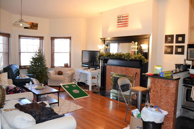 1689 Beacon St #2, Brookline, MA 02445