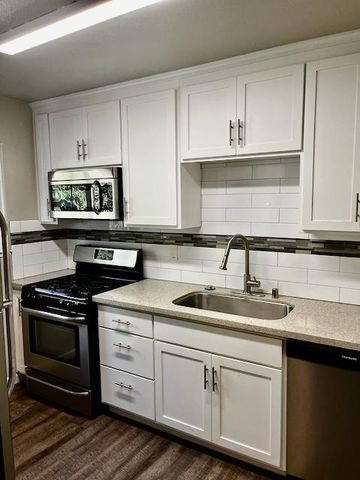 4175 Broadway #D, Sacramento, CA 95817
