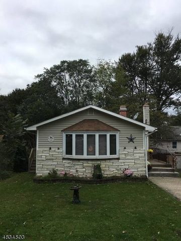 25 New St, Stanhope, NJ 07874
