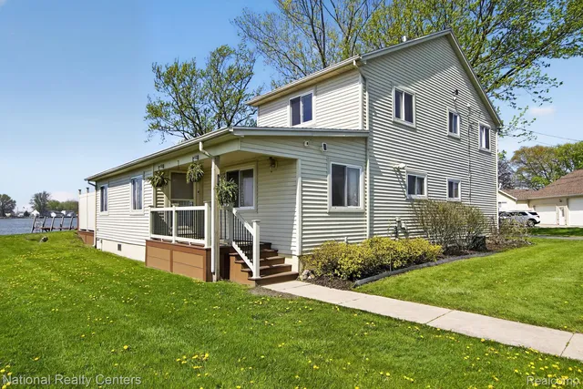 5810 Trombley Rd, Newport, MI 48166