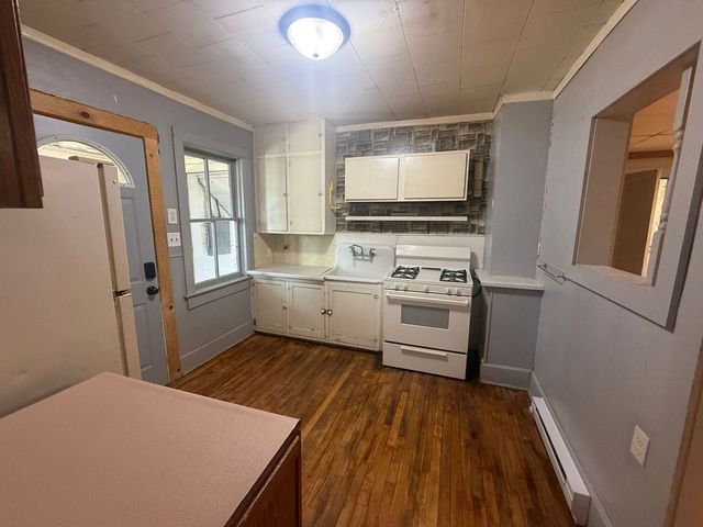 423 N  1st Ave #A, Wausau, WI 54401