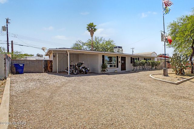 6402 E  Calle Castor, Tucson, AZ 85710