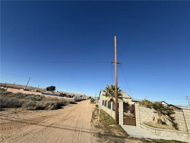 Cherryhill Dr #7, Boron, CA 93516