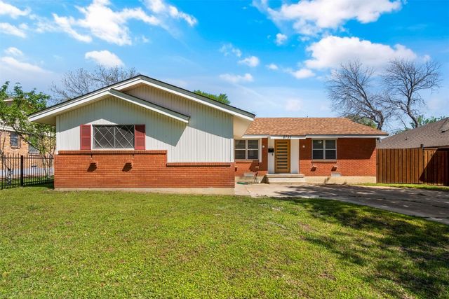 8735 Mosswood Dr, Dallas, TX 75227