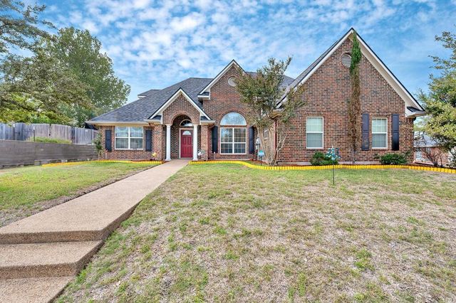 Address Not Disclosed, Woodway, TX 76712