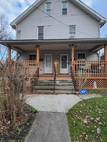 106 Charles St, Akron, OH 44304