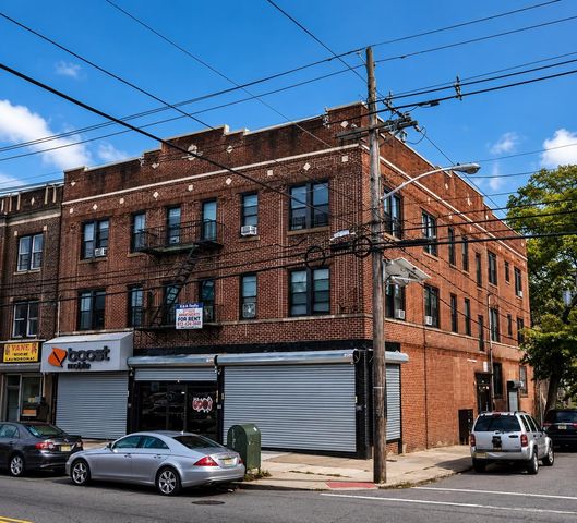 702 Chancellor Ave #304, Irvington, NJ 07111