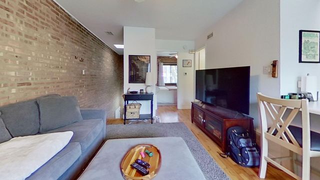 2634 N  Mildred Ave  #1, Chicago, IL 60614