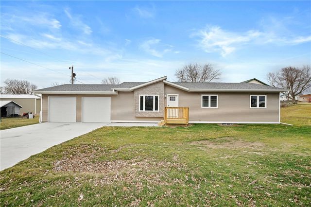 201 NW 3rd St, Panora, IA 50216