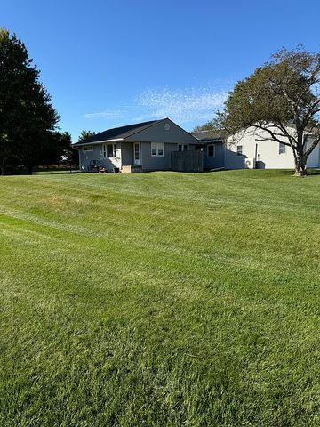 424 US Highway 34, Kirkwood, IL 61447