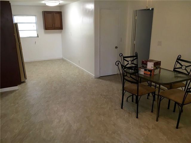 161 NW 40th St #4, Fort Lauderdale, FL 33309