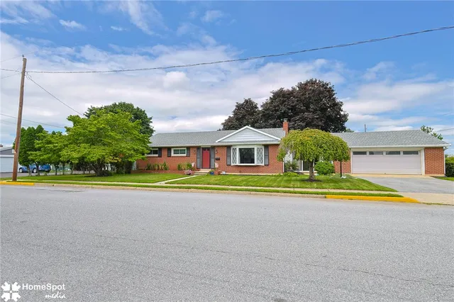305 E  2nd St, Northampton, PA 18067
