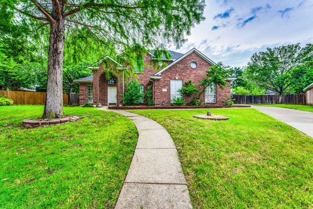 4 Brittany Ct, Mansfield, TX 76063