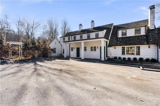 312 Gardner Hollow Road, Poughquag, NY 12570