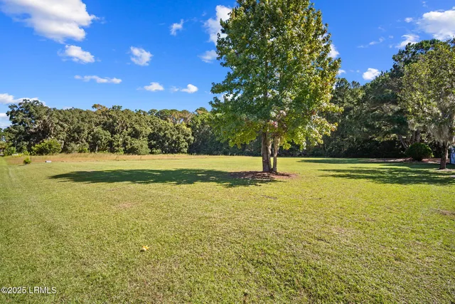 23 Bermuda Inlet Dr, Saint Helena Island, SC 29920