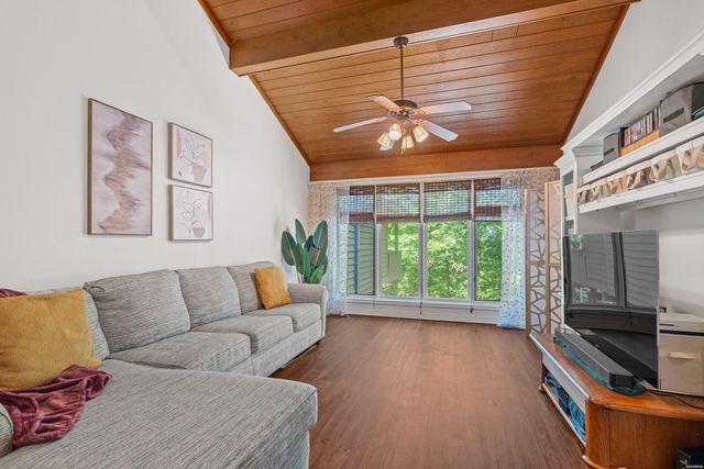 90 Silver Point Dr, Mount Ida, AR 71957