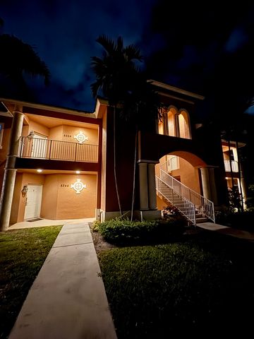 8246 Mulligan Cir, Port Saint Lucie, FL 34986