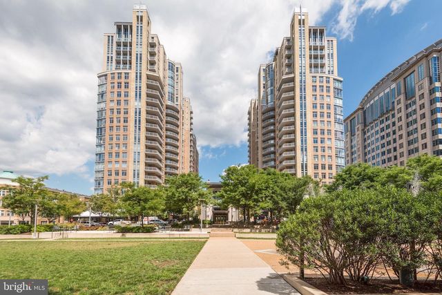 11990 Market St #2115, Reston, VA 20190