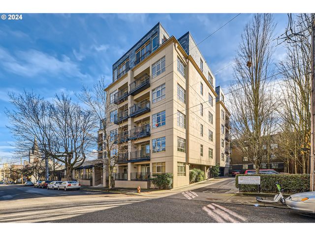 1930 NW Irving St   #302, Portland, OR 97209