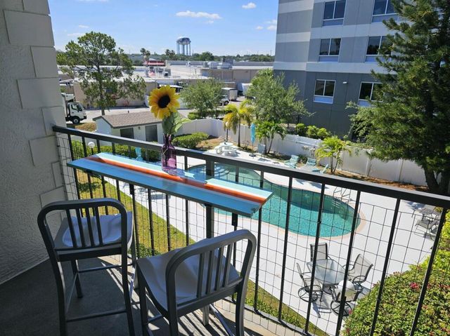 2651 Michael Pl #203, Dunedin, FL 34698