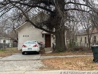 906 N  Okmulgee Ave, Okmulgee, OK 74447