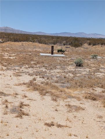 Largo Vista Road Vic #S12, Palmdale, CA 93591