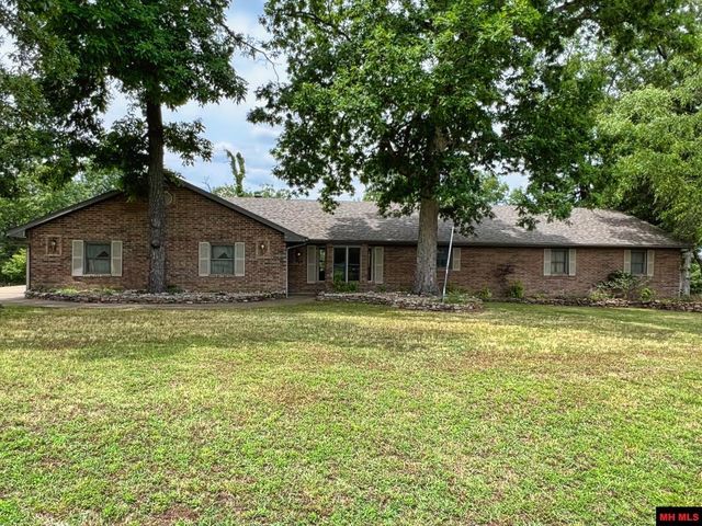 334 Forest Hills Dr, Mountain Home, AR 72653