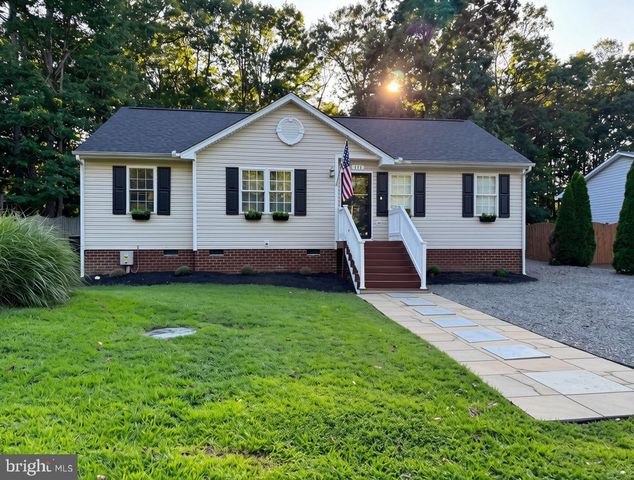 111 Patrick Henry Dr, Ruther Glen, VA 22546