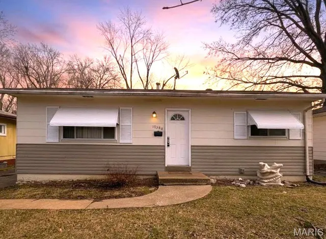 10504 Earl Dr, Saint Louis, MO 63136