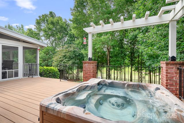 14138 Timbergreen Dr, Huntersville, NC 28078