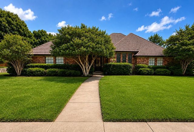 1500 Rocky Creek Cir, Cedar Hill, TX 75104