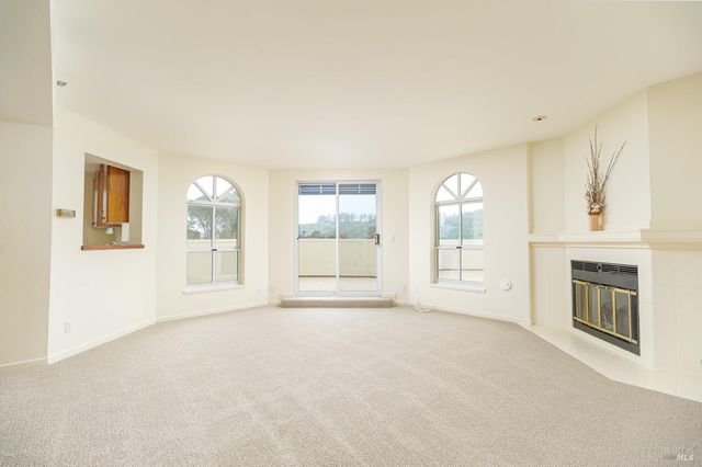 100 Thorndale Dr #401, San Rafael, CA 94903