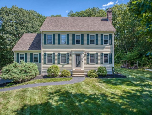 4 Blueberry Hill Road, Pepperell, MA 01463