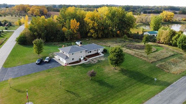 582 62nd Ave NW, Willmar, MN 56201