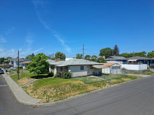 1529 E  Walton Ave, Spokane, WA 99207