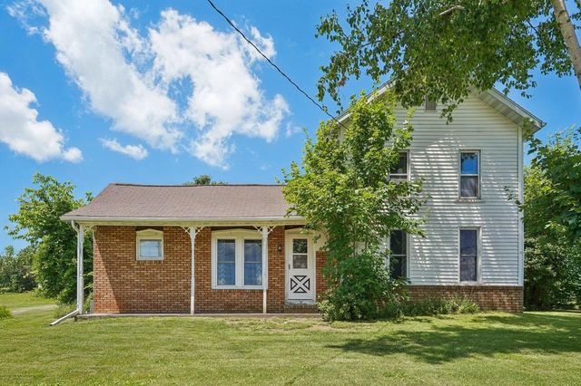 200 2nd Street, La Valle, WI 53941