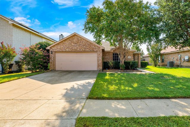 2324 Mainsail Ln, Arlington, TX 76002