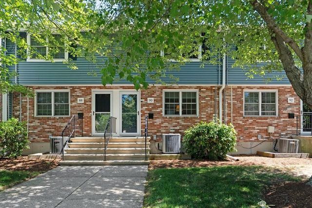 90 Durham Rd #90, Dedham, MA 02026
