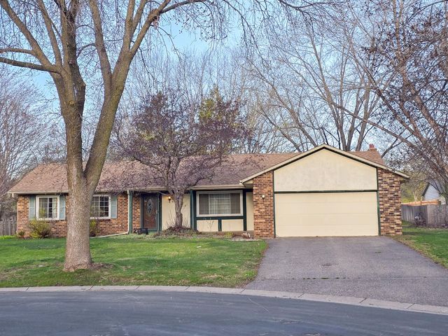 9843 102nd Ave N, Maple Grove, MN 55369