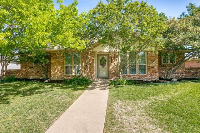 2219 San Simeon Dr, Carrollton, TX 75006