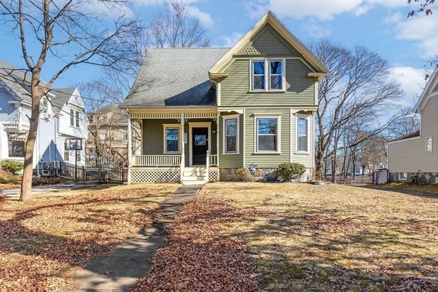 41 Franklin Ave, Rockland, MA 02370
