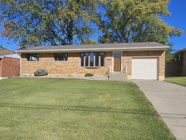 3474 Oakmeadow Ln, Cincinnati, OH 45239