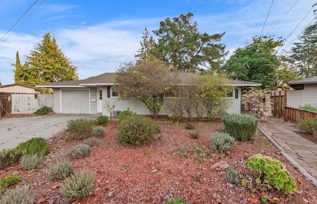 1840 Anthony Ct, Mountain View, CA 94040