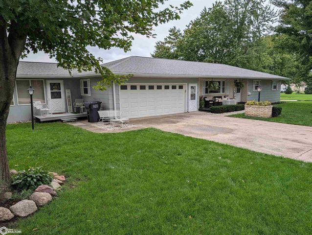 605 Illinois St, Ida Grove, IA 51445