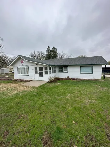 813 Audubon St, Sac City, IA 50583