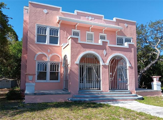 830 37th Ave S, Saint Petersburg, FL 33705