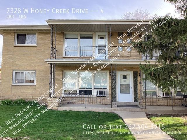7328 W  Honey Creek Dr   #4, Milwaukee, WI 53219