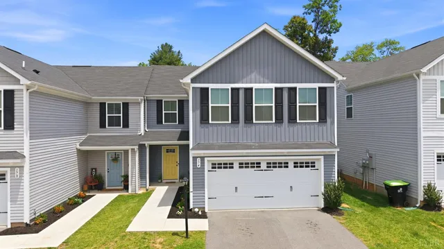 174 Robinia Rd, Lynchburg, VA 24501