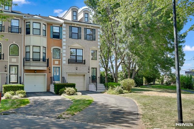 485 Hartford Dr #3066, Nutley, NJ 07110