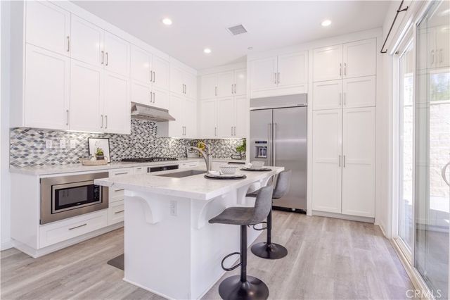 20621 W  Chestnut Cir, Porter Ranch, CA 91326